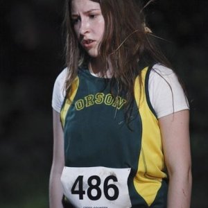 Eden Sher nell'episodio Homecoming di The Middle