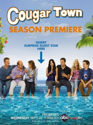 Un poster della stagione 2 di Cougar Town