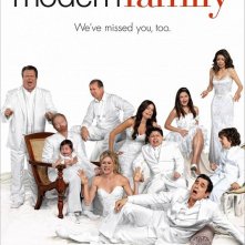 Un poster della stagione 2 di Modern Family