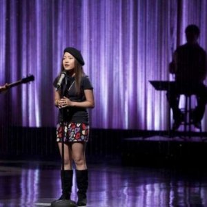 Charice Pempengco canta Listen nell'episodio Audition, premiere della stagione 2 di Glee