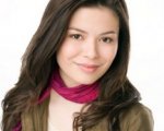 Miranda Cosgrove pop star nei guai in The Good Wife