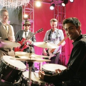 The Honey Brothers nell'episodio Age of Inheritance di 90210