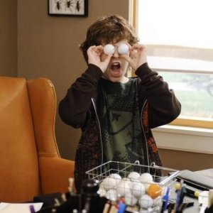 Nolan Gould nell'episodio The Kiss di Modern Family