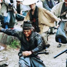 Un'immagine del combattimento finale del film 13 Assassins di Takashi Miike