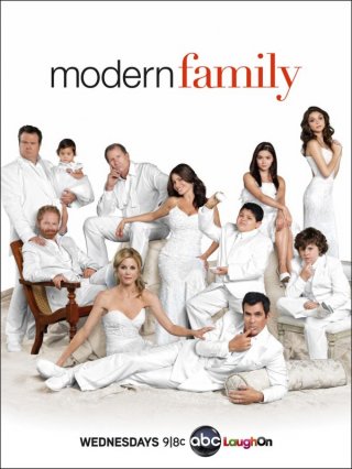 Un nuovo poster della stagione 2 di Modern Family