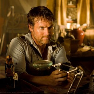 Michael Shanks in una sequenza dell'episodio Shield di Smallville