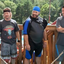Kevin James, David Spade e Adam Sandler nel film Un weekend da bamboccioni