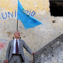 Claudio Bisio in un'immagine del film Benvenuti al Sud (2009)