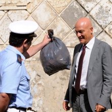 Claudio Bisio in una sequenza del film Benvenuti al Sud (2009)