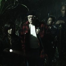 Danielle Harris, Tony Todd e Parry Shen in un'immagine dell'horror Hatchet 2