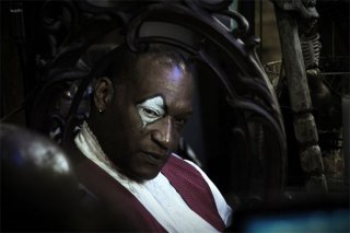 Un carnevalesco Tony Todd nell'horror Hatchet 2