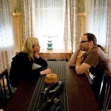 Renée Zellweger e il regista Christian Alvart sul set di Case 39