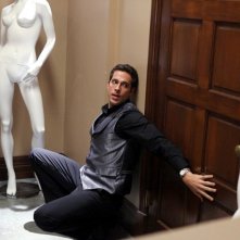 Zachary Levi Nascosto Tra I Manichini Nell Episodio Chuck Versus The Suitcase 177284