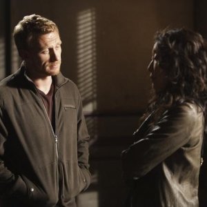Kevin McKidd e Sandra Oh nell'episodio Can't Fight Biology di Grey's Anatomy