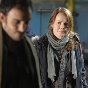 Laura Innes nell'episodio Protect Them From The Truth di The Event