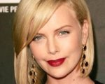 Charlize Theron senza un braccio in Mad Max?
