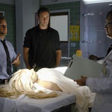 Masi Oka, Alex O'Loughlin e Scott Caan nell'episodio Nalowale di Hawaii Five-0