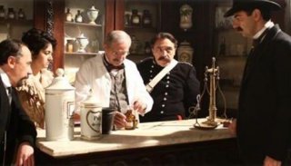 Maurizio Casagrande, Nino Frassica e Neri Marcorè nel film La scomparsa di Patò
