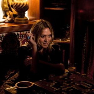 Chloë Sevigny in una scena del film Mr. Nice