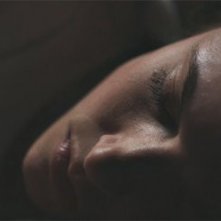 Primo piano di Sarah Butler dal remake I Spit on Your Grave