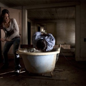 Sarah Butler s'ingegna per sopravvivere in I Spit on Your Grave