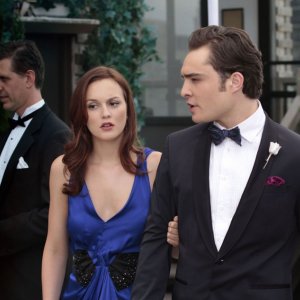 Chuck (Ed Westwick) parla con Blair (Leighton Meester) nell'episodio Touch of Eva di Gossip Girl