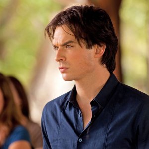 Il bel Damon (Ian Somerhalder) in una scena di: Kill Or Be Killed di The Vampire Diaries