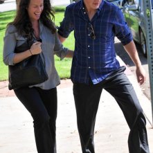 Alanis Morissette e il marito lasciano un ufficio medico a Santa Monica