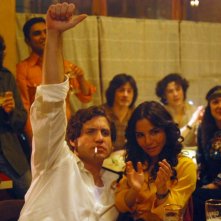 Edgar Ramirez (al centro) nel film Carlos di Olivier Assayas.