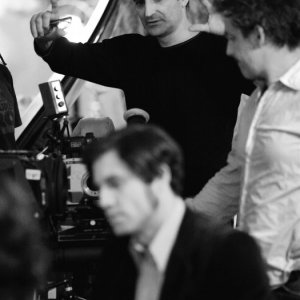 Edgar Ramirez in una immagine del film Carlos di Olivier Assayas.