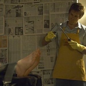 Michael C. Hall in una scena dell'episodio Practically Perfect della quinta stagione di Dexter.