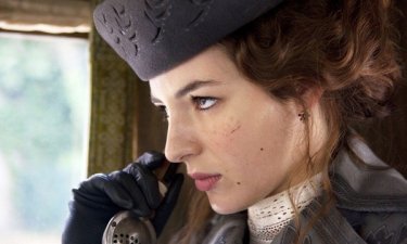 Primo piano per Louise Bourgoin da Adele e l'enigma del faraone
