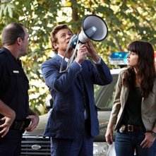 Simon Baker e Robin Tunney in una scena dell'episodio Red Carpet Treatment di The Mentalist