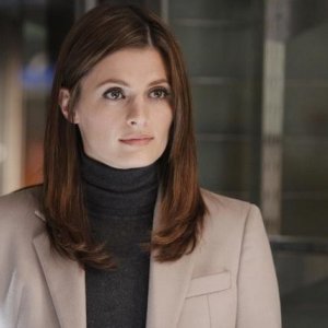 Stana Katic nell'episodio Punked di Castle