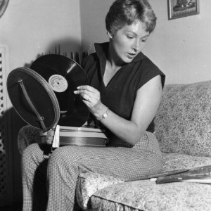 Carla Del Poggio negli anni Cinquanta, durante la collaborazione con la compagnia teatrale di Eduardo