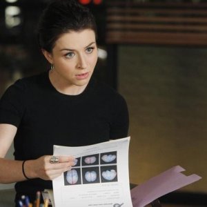 Caterina Scorsone in Private Practice nell'episodio All in the Family