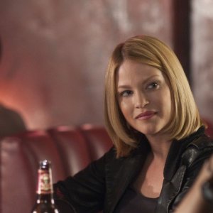 Nicki Aycox  nell'episodio Urban Garden di Dark Blue