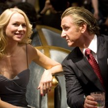Sean Penn e Naomi Watts, protagonisti del thriller politico Fair Game