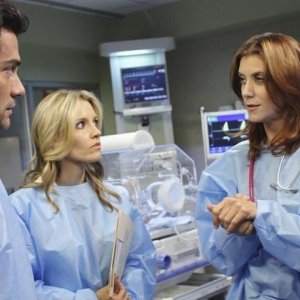 Una parte del cast in Private Practice nell'episodio In or Out