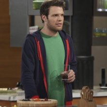 Jake Lacy in Better With You nell'episodio Better With Fighting