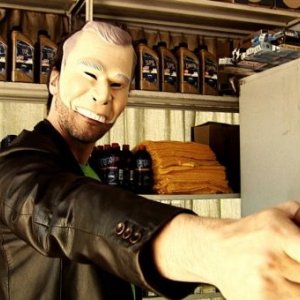 Massimiliano Vado è Bush nel film IN THE MARKET