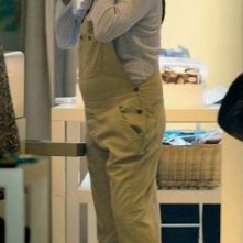 Gianna Nannini paparazzata mentre prova abiti premaman.