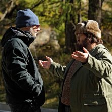 Giuseppe Battiston con il regista Lucio Pellegrini sul set di Figli delle stelle