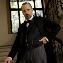Un intenso Viggo Mortensen in costume in A Dangerous Method