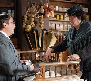 Yolande Moreau in una sequenza del film Séraphine