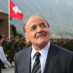 Primo piano di Bruno Ganz dal film Der grosse Kater