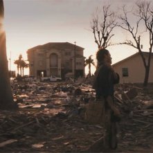 Scoot McNairy e Whitney Able in una scena apocalittica del film Monsters