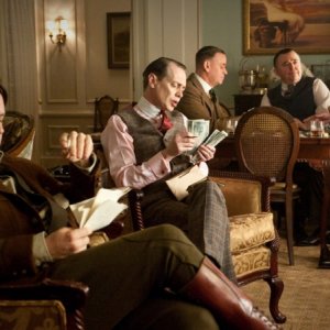 Steve Buscemi in una scena dell'episodio Nights in Ballygran di Boardwalk Empire