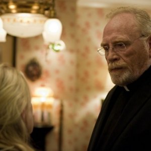 James Cosmo in Sons of Anarchy nell'episodio Widening Grye