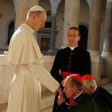 James Cromwell in una scena della miniserie Sotto il cielo di Roma con Cesare Bocci